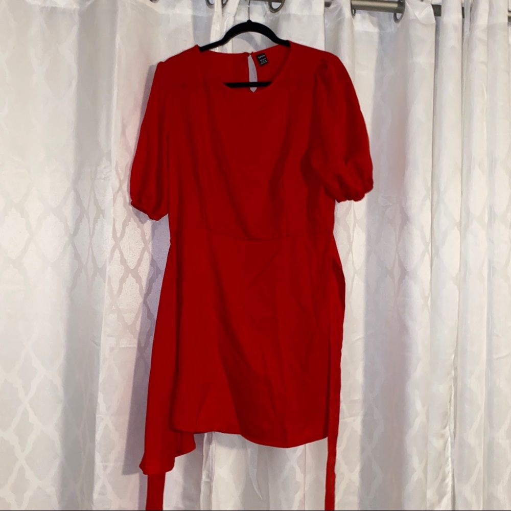 SHEIN Solid Puff Sleeve Tie Front Dress